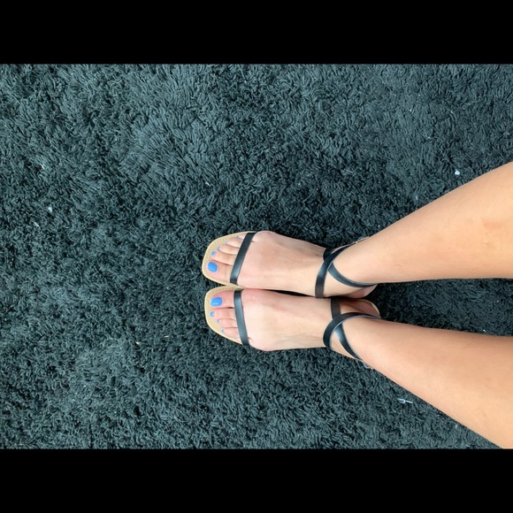 Sandals - Picture 4 of 4